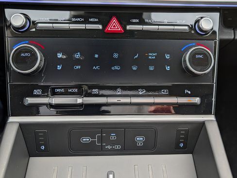 New 2026 Hyundai Santa Fe Limited AWD/4WD image 14