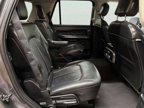 Used 2019 Ford Expedition Platinum AWD/4WD image 22
