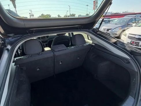 Used 2017 Hyundai Ioniq SEL FWD image 9