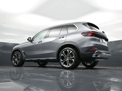 New 2026 BMW X5 sDrive40i image 41