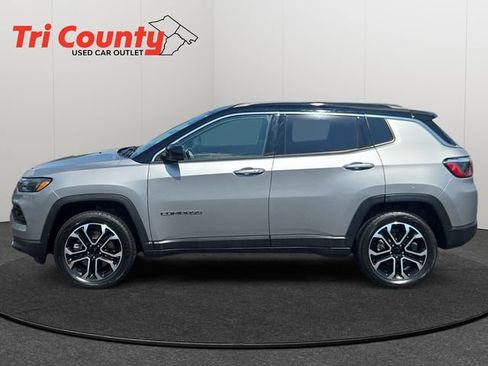 Used 2023 Jeep Compass Limited AWD/4WD image 5