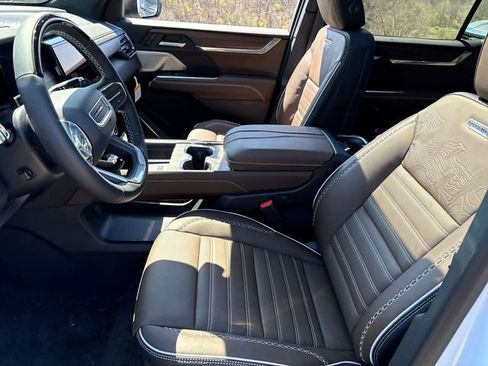New 2026 GMC Acadia Denali Ultimate image 4