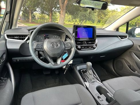 Certified 2025 Toyota Corolla LE FWD image 12