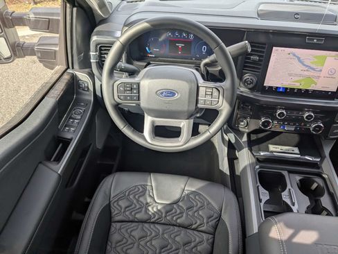 New 2026 Ford F250 Lariat w/ Black Appearance Package AWD/4WD image 16