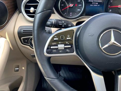 Used 2020 Mercedes-Benz GLC 300 4MATIC image 19