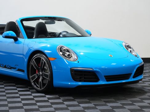 Used 2017 Porsche 911 Carrera S image 9