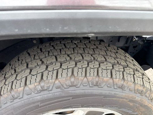 Used 2021 Jeep Wrangler Unlimited Sahara AWD/4WD image 2