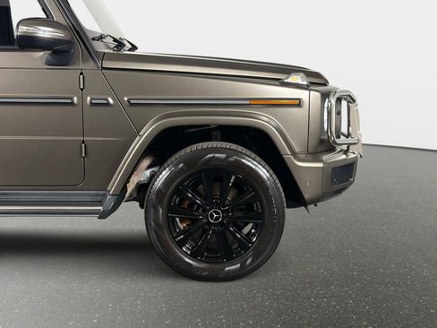 Used 2022 Mercedes-Benz G 550 image 4