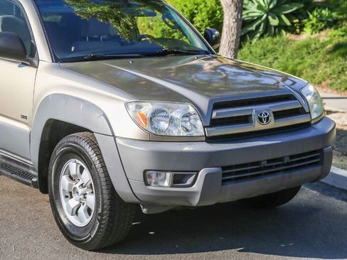 Used 2003 Toyota 4Runner SR5 RWD image 14