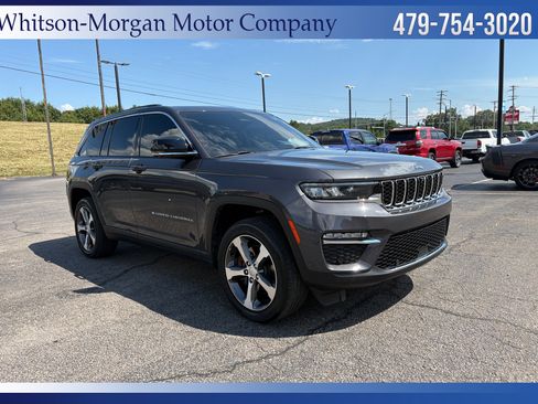Used 2022 Jeep Grand Cherokee Limited 4xe w/ Luxury Tech Group II image 4