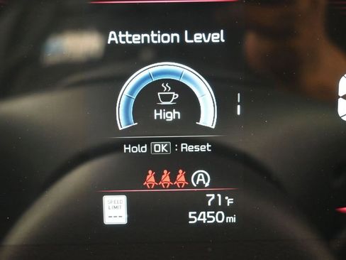 Certified 2025 Kia Sportage X-Line w/ Premium Package AWD/4WD image 16