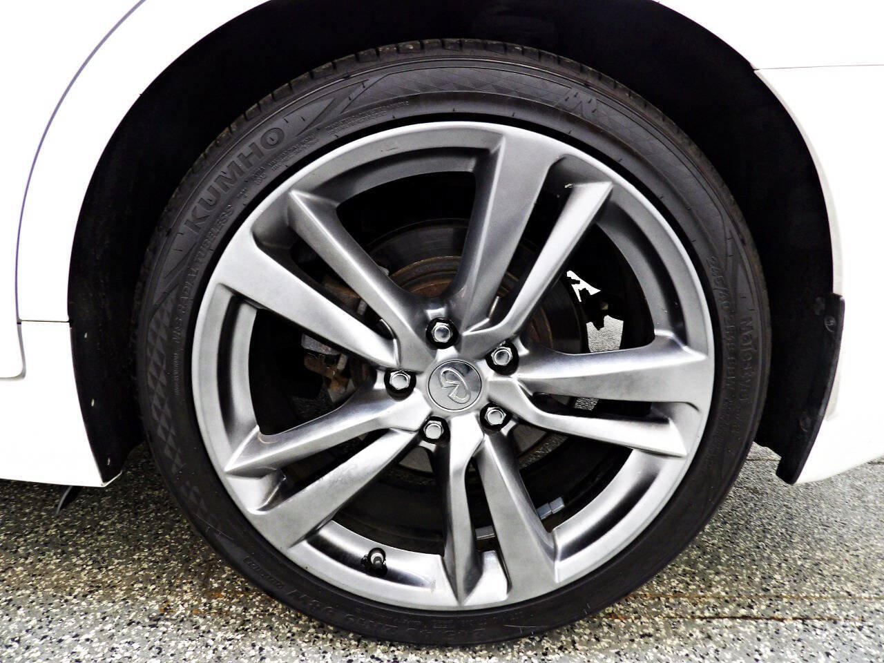 Used 2019 INFINITI Q50 Signature Edition w/ Cargo Package (L96) AWD/4WD image 20