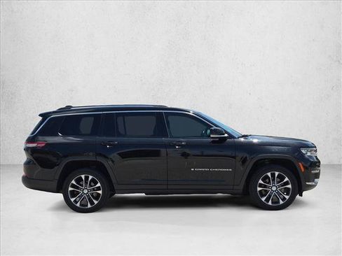 Used 2021 Jeep Grand Cherokee L Limited AWD/4WD image 4