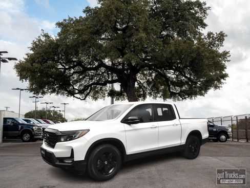 Used 2021 Honda Ridgeline Black Edition image 1