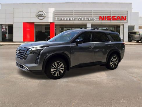 New 2026 Nissan Pathfinder SL w/ SL Premium Package FWD image 7