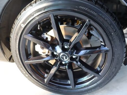Used 2023 MAZDA MX-5 Miata Club RWD image 39
