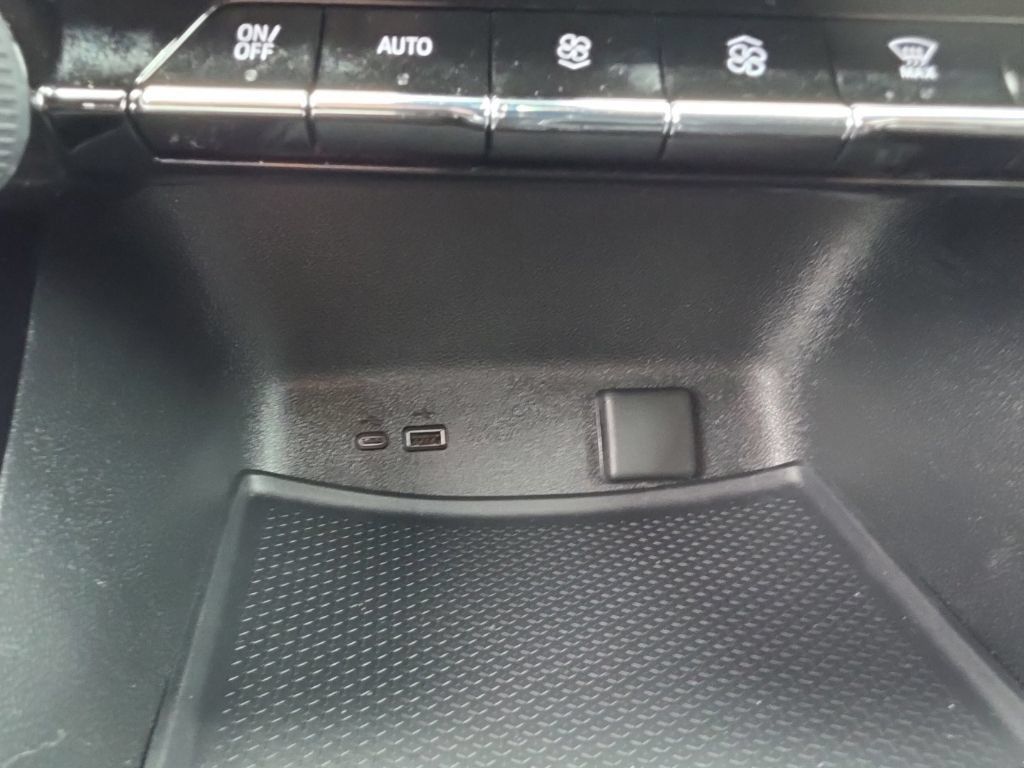 Certified 2024 Chevrolet Traverse LS w/ LPO, Floor Liner Package FWD image 19