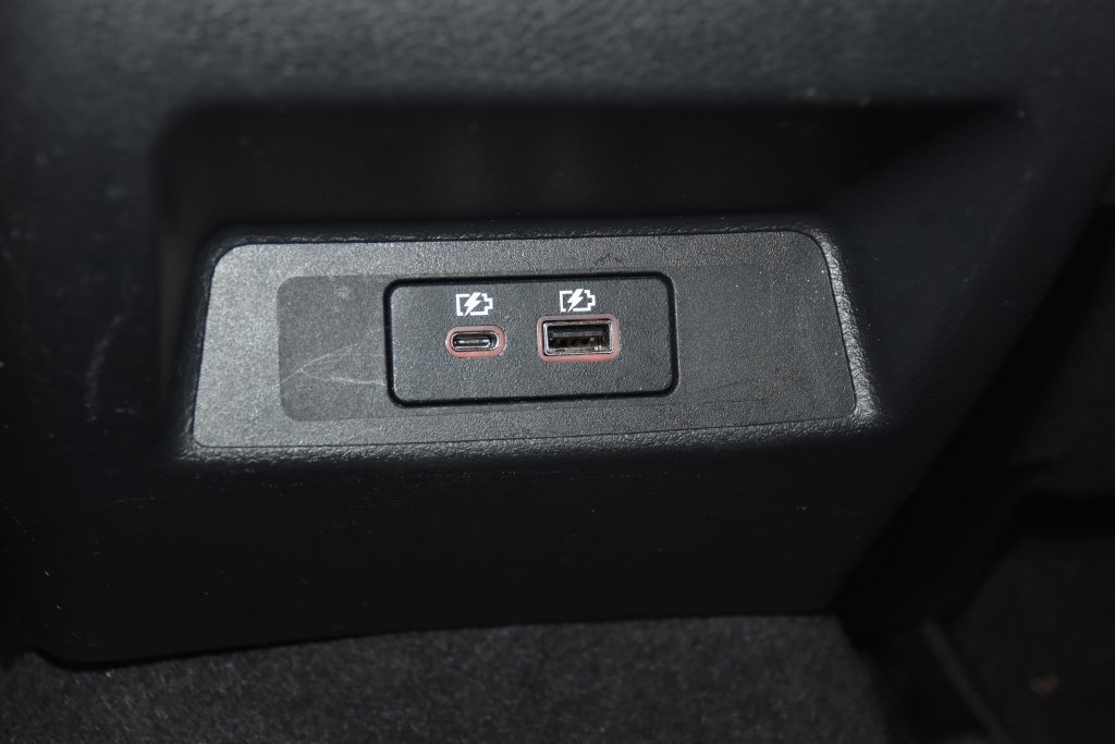 Used 2025 Nissan Altima 2.5 SV FWD image 25