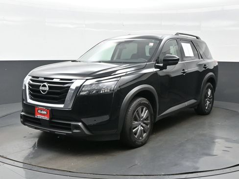 Used 2025 Nissan Pathfinder SV AWD/4WD image 2