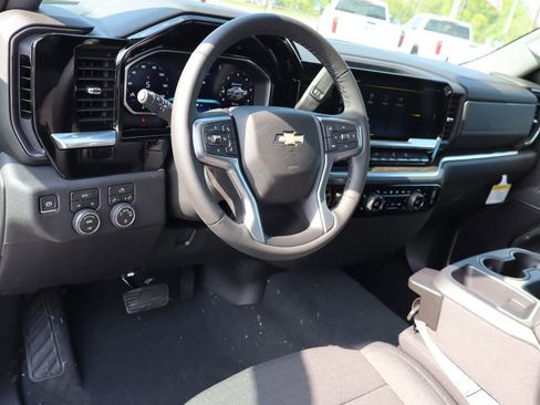 New 2026 Chevrolet Silverado 1500 LT AWD/4WD image 6
