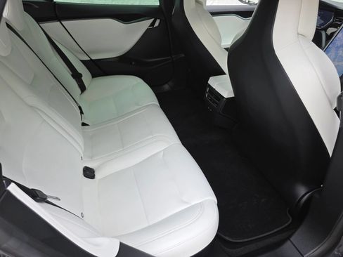 Used 2020 Tesla Model S Long Range Plus AWD/4WD image 30