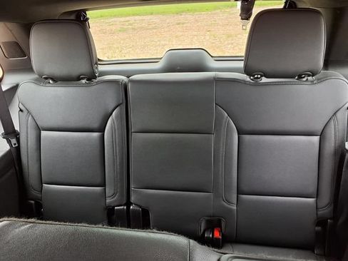 Used 2024 Chevrolet Tahoe LT AWD/4WD image 24