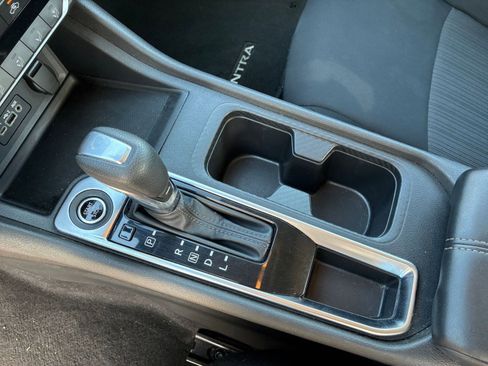 Used 2024 Nissan Sentra SV FWD image 34