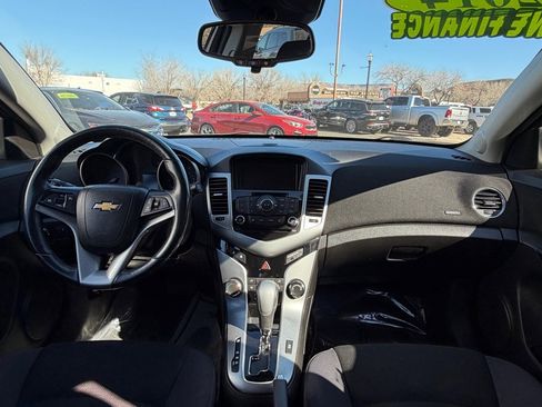 Used 2014 Chevrolet Cruze LT w/ Technology Package image 14