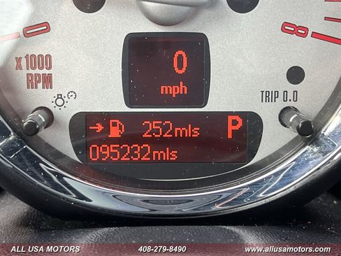 Used 2011 MINI Cooper S image 29