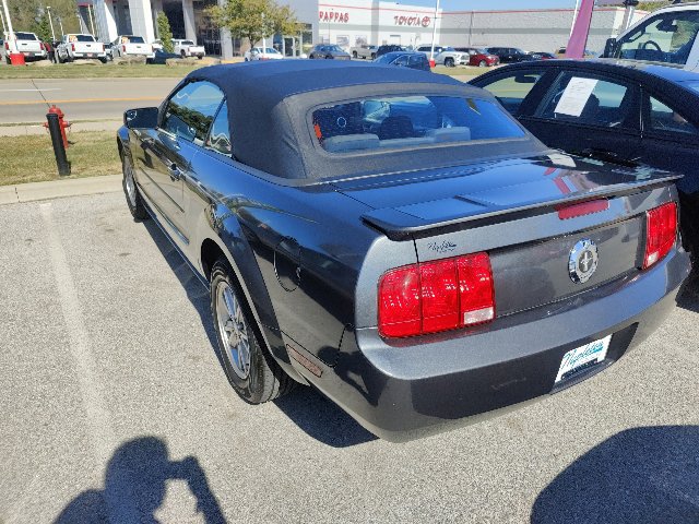 Used 2008 Ford Mustang Premium RWD image 7