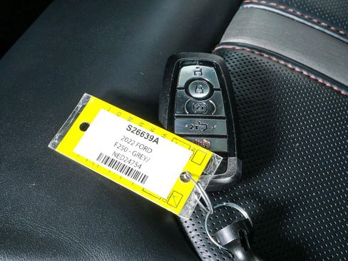 Used 2022 Ford F250 Platinum AWD/4WD image 37
