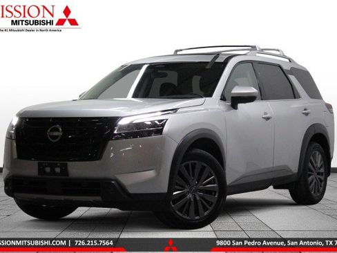 Used 2024 Nissan Pathfinder SL w/ SL Premium Package image 1