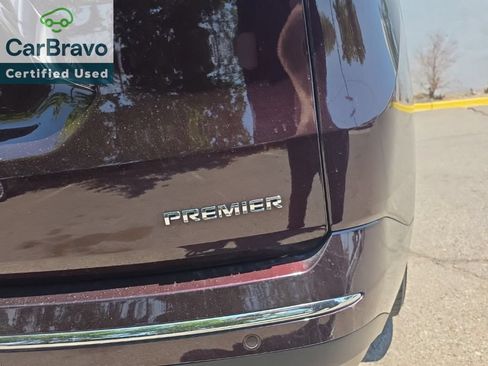 Used 2020 Chevrolet Traverse Premier w/ LPO, Blackout Package AWD/4WD image 8