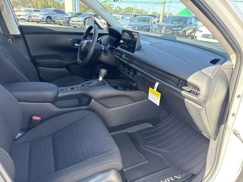 New 2026 Honda HR-V LX image 19