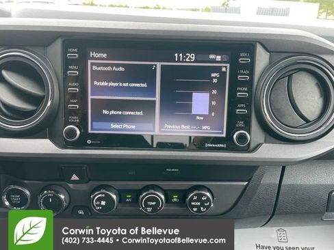 Used 2020 Toyota Tacoma TRD Off-Road w/ Blackout Package AWD/4WD image 12