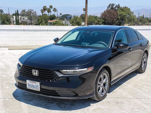 Certified 2023 Honda Accord EX image 3