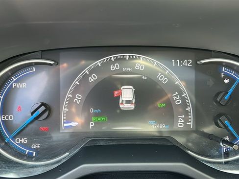 Used 2023 Toyota RAV4 XLE Premium AWD/4WD image 16