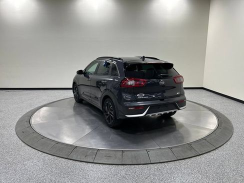 Used 2018 Kia Niro EX w/ EX Touring Graphite Edition FWD image 7