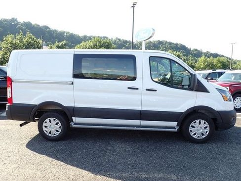 Certified 2025 Ford Transit 250 Low Roof w/ Exterior Upgrade Package RWD image 9