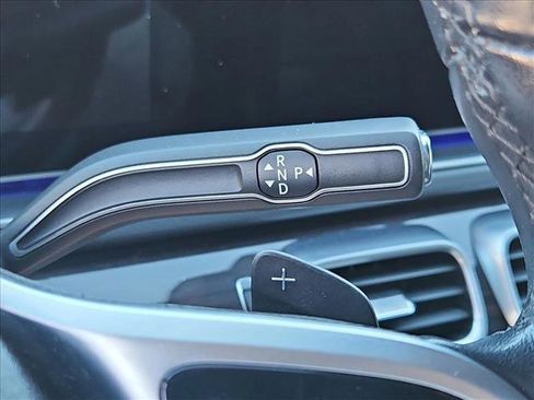 Used 2021 Mercedes-Benz GLS 450 4MATIC image 12