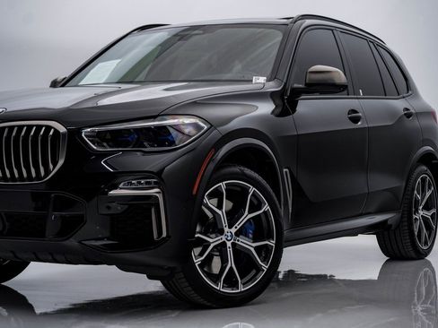 Used 2020 BMW X5 M50i w/ Executive Package image 2