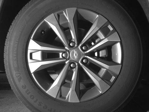 Used 2025 Chevrolet Equinox LT FWD image 10