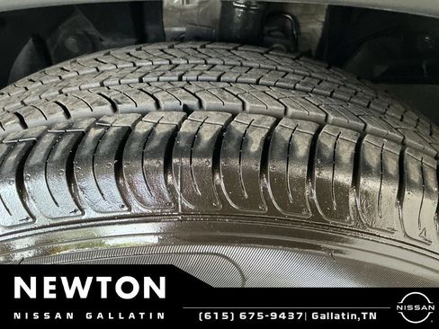 Used 2016 Nissan Rogue S w/ Appearance Package FWD image 35