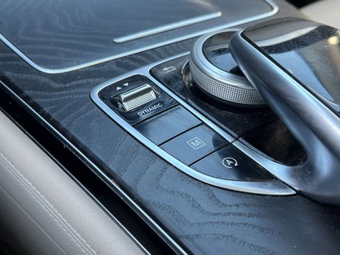 Used 2016 Mercedes-Benz GLC 300 4MATIC image 31