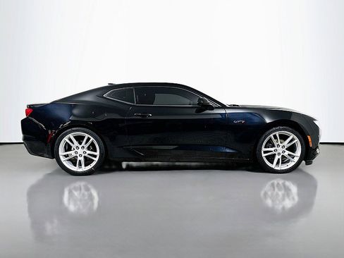 Used 2020 Chevrolet Camaro LT w/ Technology Package image 8