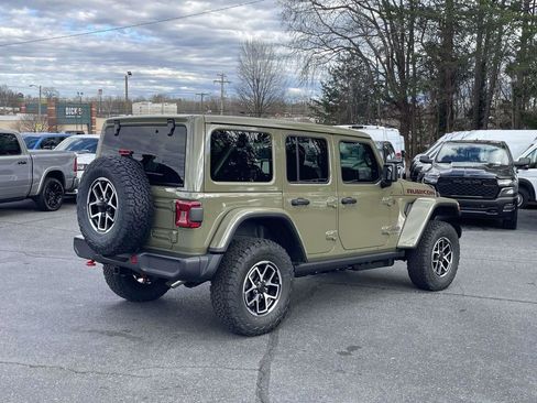 New 2026 Jeep Wrangler Unlimited Rubicon AWD/4WD image 8
