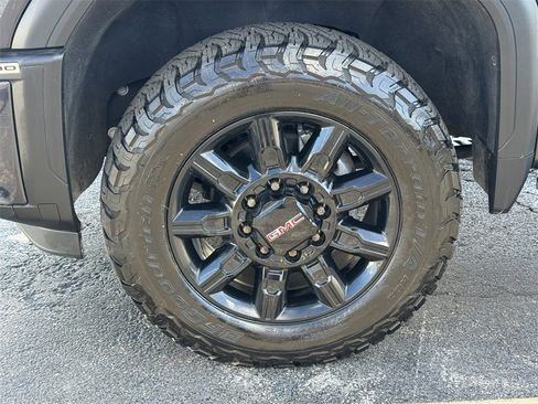 Used 2024 GMC Sierra 2500 AT4 w/ AT4 Preferred Package image 11