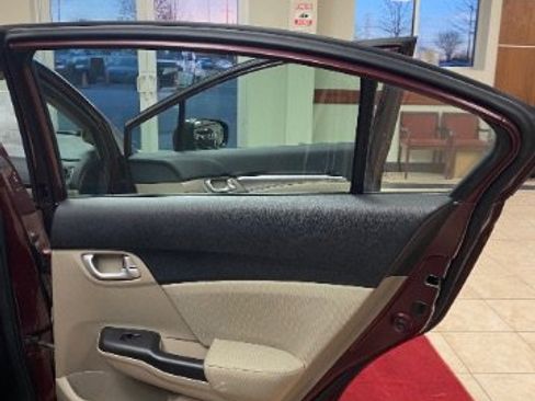 Used 2015 Honda Civic EX image 9