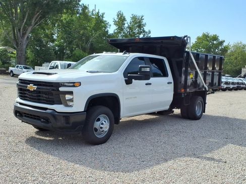Used 2024 Chevrolet Silverado 3500 W/T w/ WT Convenience Package AWD/4WD image 3