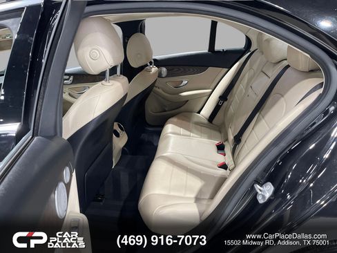 Used 2018 Mercedes-Benz C 300 Sedan w/ Premium Package image 23